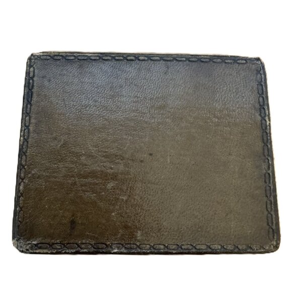 Small Leather-Bound Carved Wooden Trinket Box w/ Hinged Lid - Picture 4 of 7